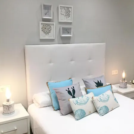 Apartamento Amplio Y Confortable En El Casco Viejo Con Parking Privado *