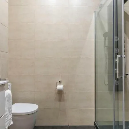 Amplio Y Confortable En El Casco Viejo Con Parking Privado Apartamento Bilbao