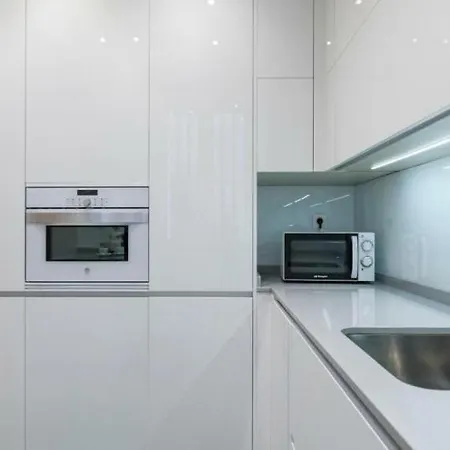 Appartamento Amplio Y Confortable En El Casco Viejo Con Parking Privado