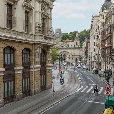 Amplio Y Confortable En El Casco Viejo Con Parking Privado Appartamento *
