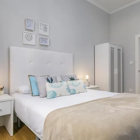 Apartmán Amplio Y Confortable En El Casco Viejo Con Parking Privado