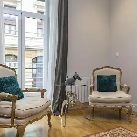 Apartmán Amplio Y Confortable En El Casco Viejo Con Parking Privado *